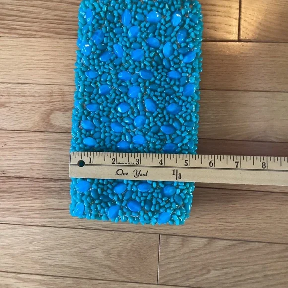 Banana Republic beaded fold over zippered clutch - Picture 9 of 9